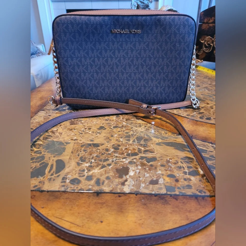 Michael Kors Brown Crossbody Bag. NWOT - Picture 2 of 11